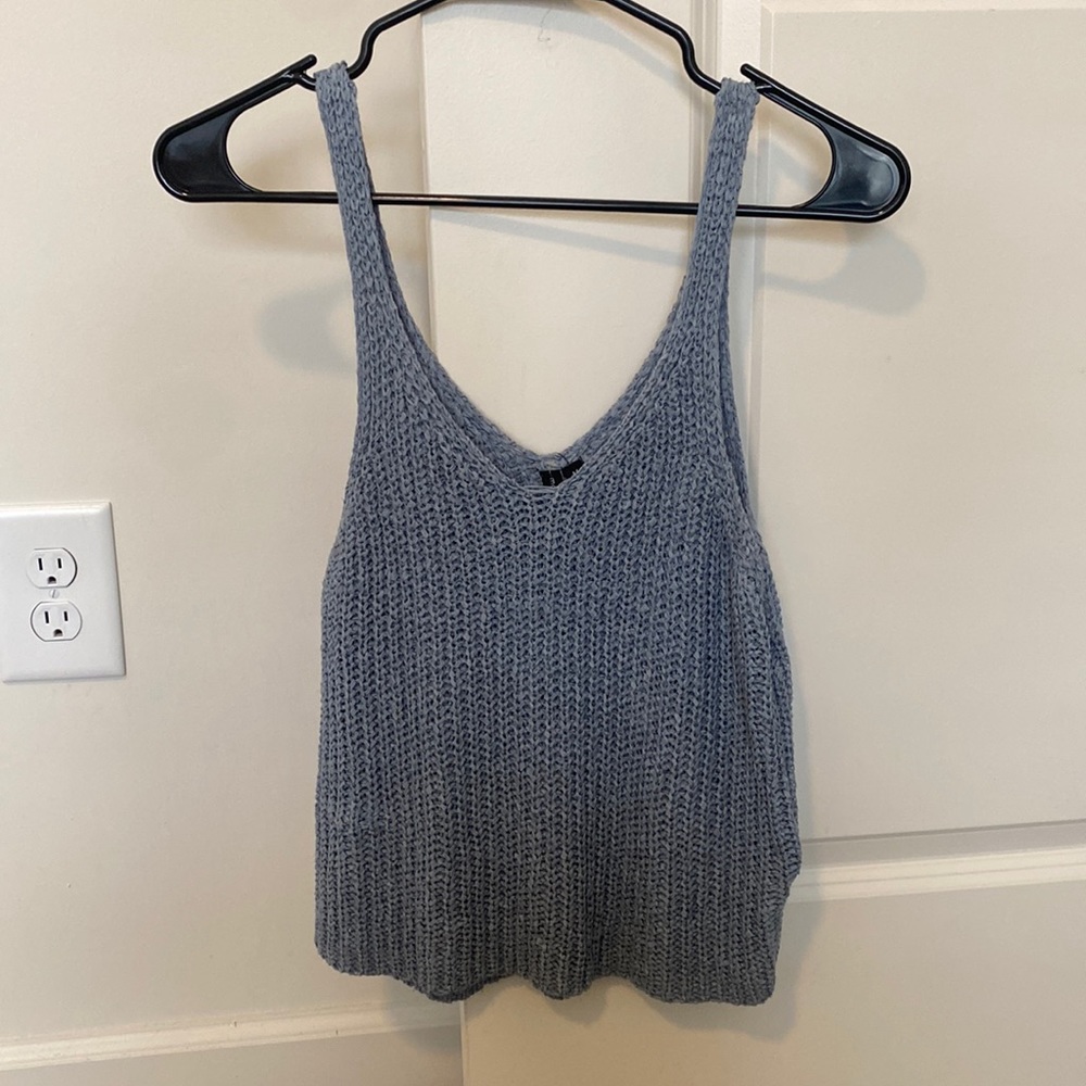 Moon & Madison Women’s Knitted Tank Top Size Medium